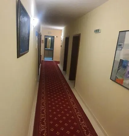 Diamond Hotel 3*